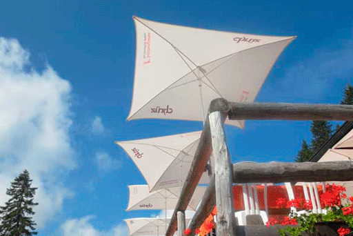 Bergrestaurant Chrüz, CH 8898 Flumserberg<br><br> 180.S4 - Gestell: STEELO™ - Stoffqualität: printo™ G
