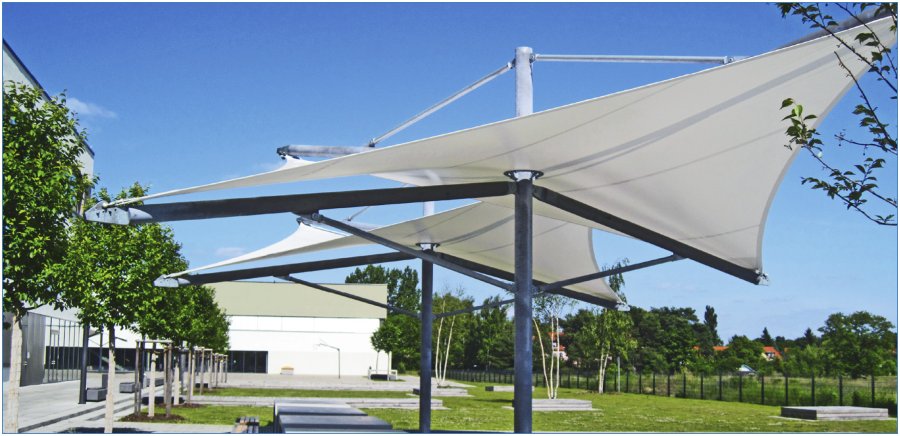 TEXTILE BAUWERKE - freistehende Allwetter-Segel
